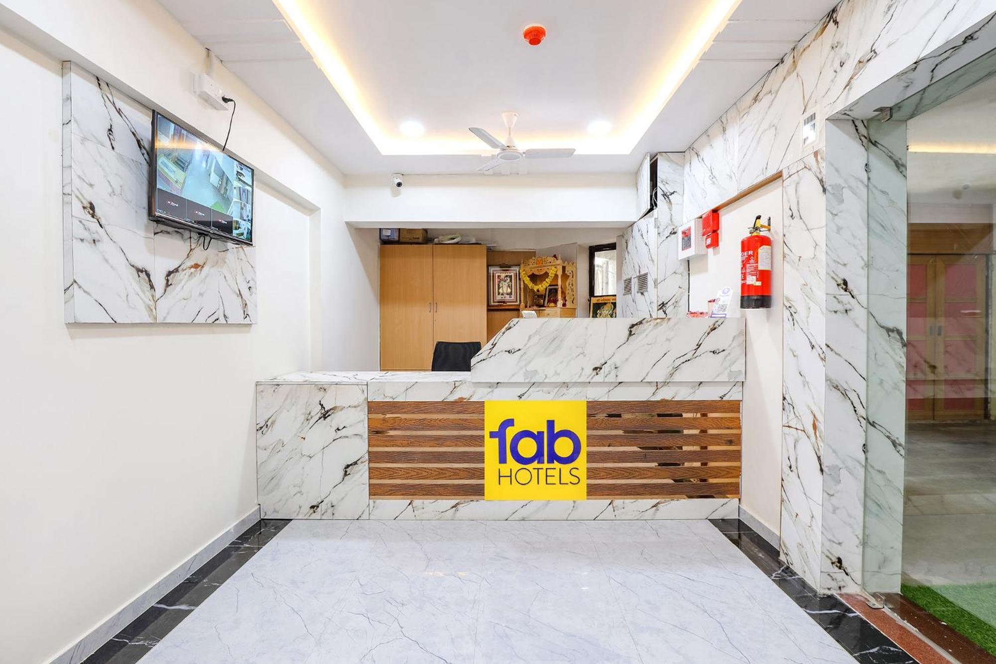 Fabhotel Crystal I - Gandhinagar Eksteriør billede