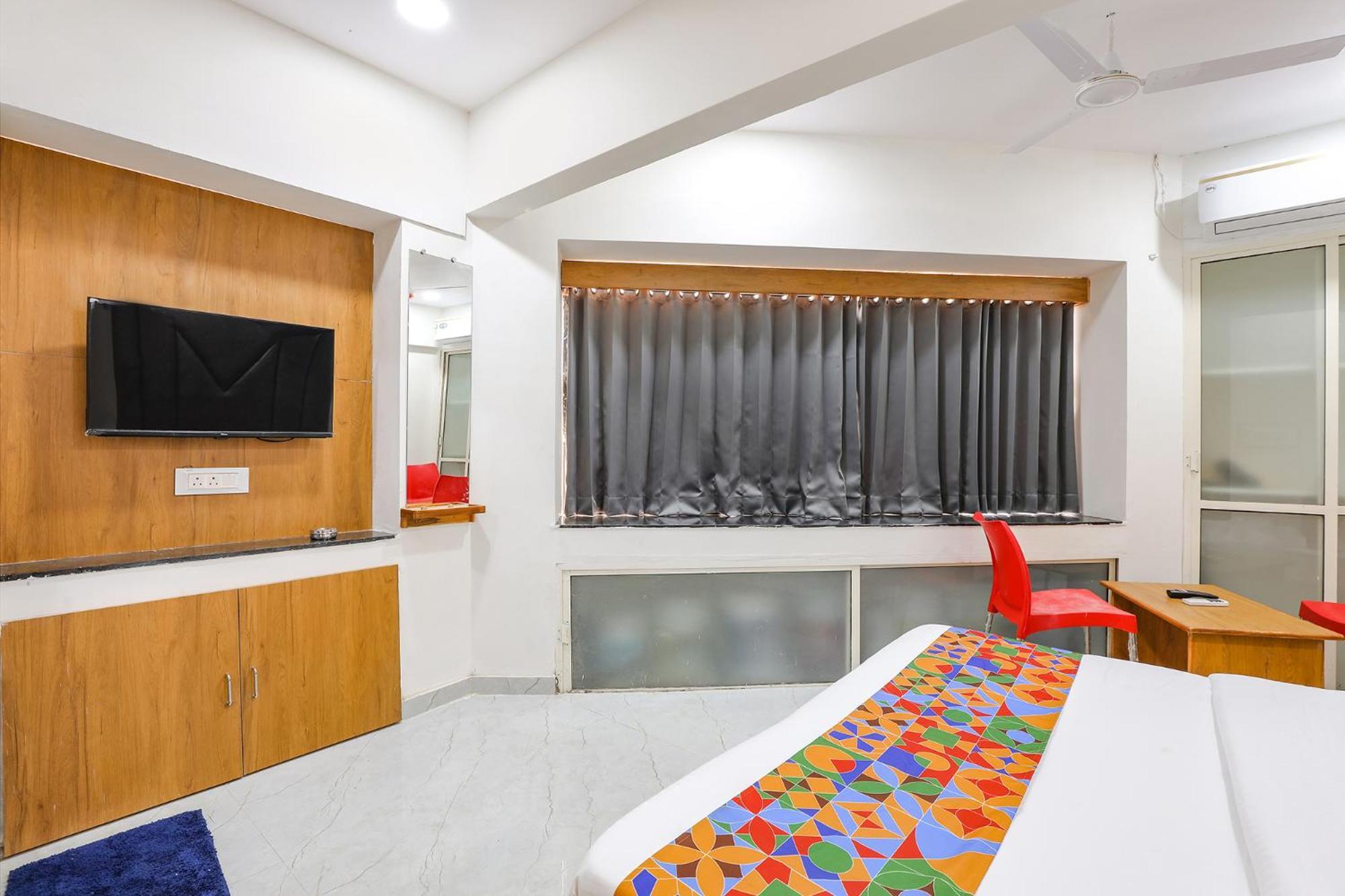 Fabhotel Crystal I - Gandhinagar Eksteriør billede